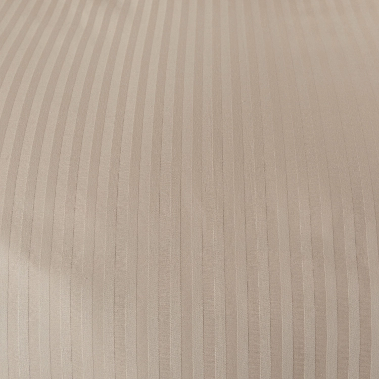 Beżowa bawełniana pościel hotelowa adamaszek z bizą 200x220 Mariot