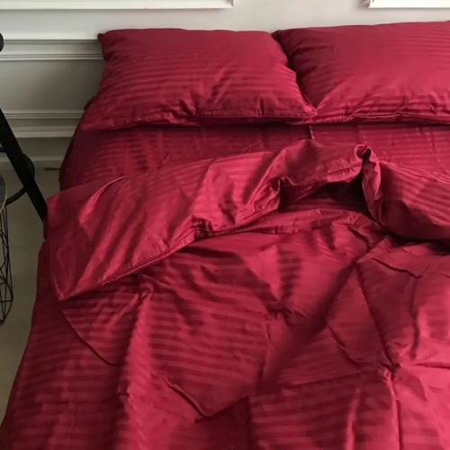Bordowa pościel 200x220 hotelowa w pasy