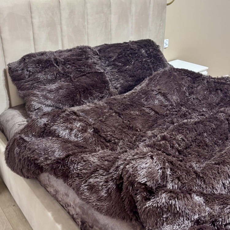 Pościel futrzana włochacz czekoladowa świąteczna zimowa 200x220