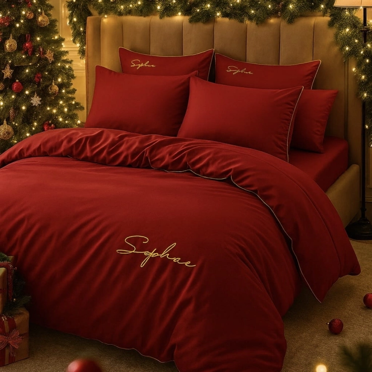 Luksusowa bordowa pościel ze złotą lamówką i haftem Sofia 200x220
