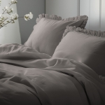 Ciepło szara bawełniana pościel z falbaną 160x200