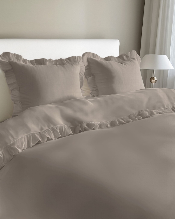 Taupe bawełniana pościel z falbaną 220x200