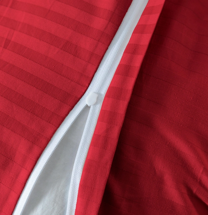 Czerwona bawełniana pościel hotelowa adamaszek z bizą 160x200 Mariot